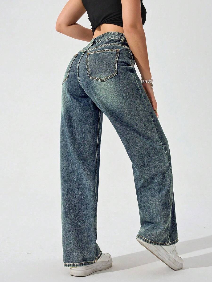 RENATA Straight Jeans