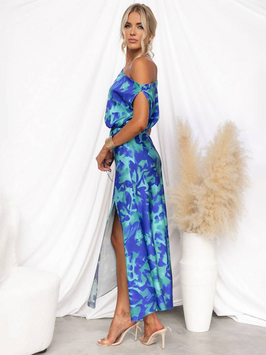 ILANYA Floral Maxi Dress