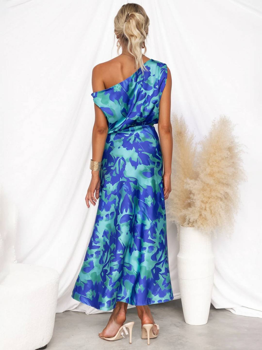 ILANYA Floral Maxi Dress